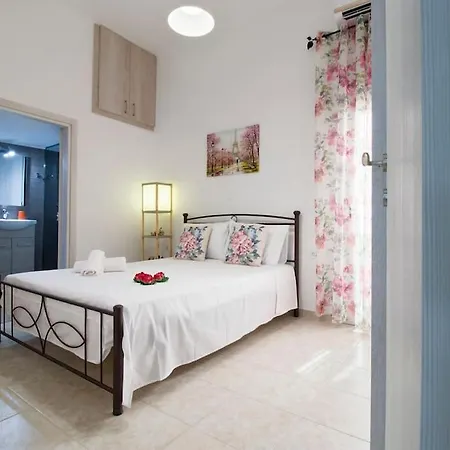 House Of Flowers Near Beach Ierapetra  Exterior photo